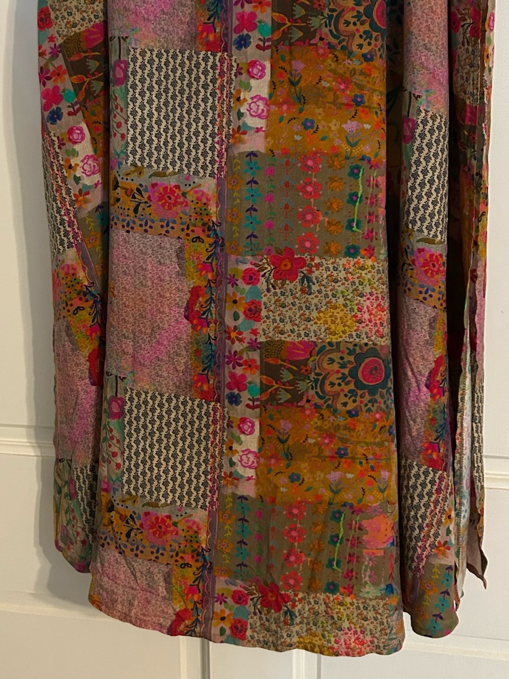 Natural Life Patchwork Floral
Maxi Skirt Side Slits Boho XL - Picture 3 of 13